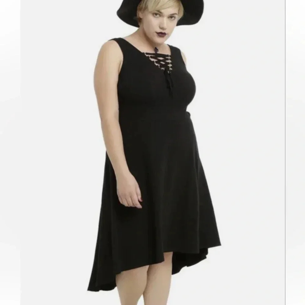 NWT TRIPP x torrid Lace-Up Dress size 2X